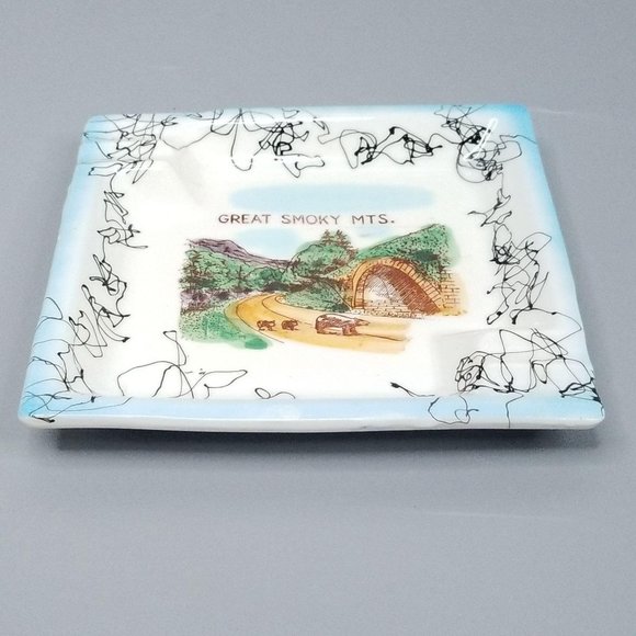 Vintage Great Smoky Mts. 4 Slot Ashtray Ceramic - Picture 4 of 10